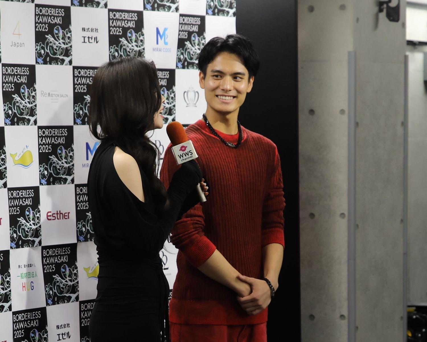 インタビューの様子